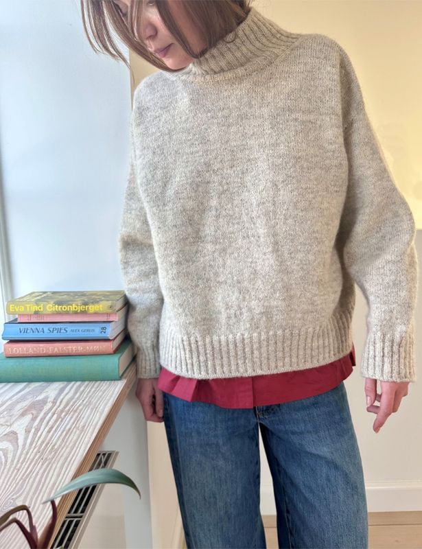 Note Sweater